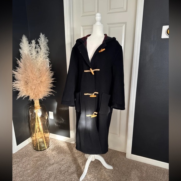 Vintage Orvis Duffle Coat Wool Cashmere Plaid Lined Toggle England 
Size Medium - Picture 2 of 12